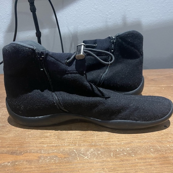 Men’s Prada quarter slide in boots size 10 all black cloth. - Picture 5 of 11